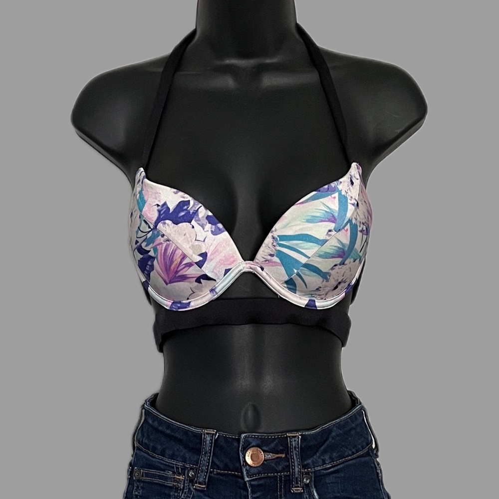 Victoria’s Secret Bikini Top